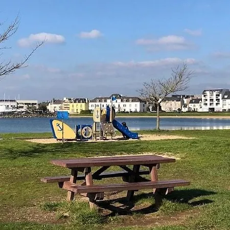 Maison Face A La بيت للعطل Étel