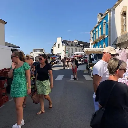 Maison Face A La